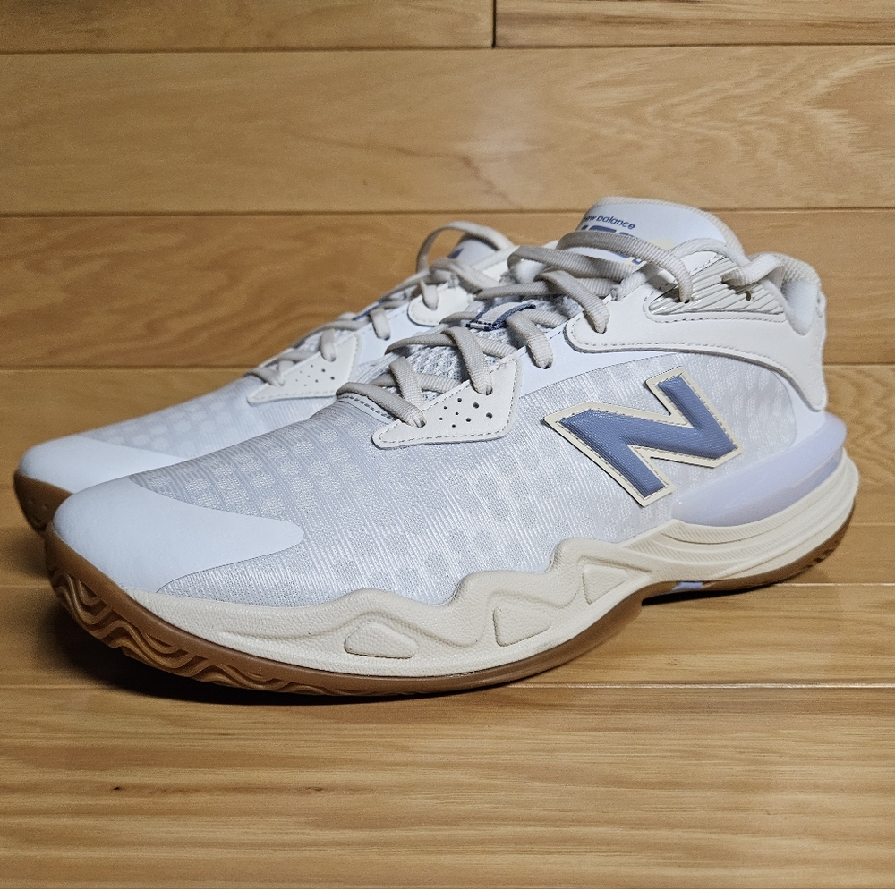 New Balance Hesi Low V2 White Linen Basketball Shoe Size 10.5 Mens BBHSLHR2 - Picture 5 of 9